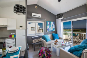 Nicholas Seaview Apartments